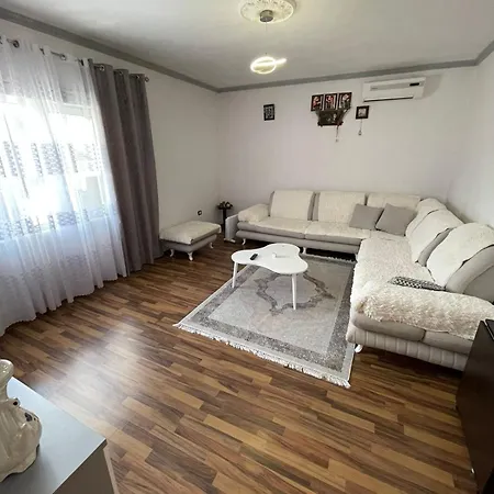 فيلة Vila Laqi
